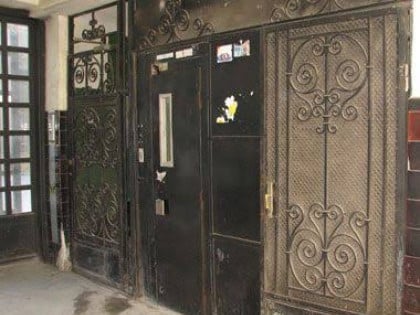 Најстарији лифт у Београду има 91 годину и још ради: Мајстора који знају да га поправе све је мање