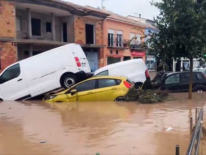 Španija pod udarom oluje Adam: Crveni meteo-alarm i poplave u Valensiji