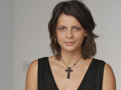 Од глумачке каријере до живота у Индији: Гдје је данас Марија Јакшић?