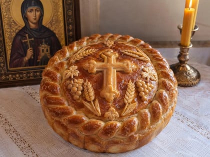 Најбољи бакин рецепт за славски колач за Свету Петку: Толико је мекан да се топи у устима