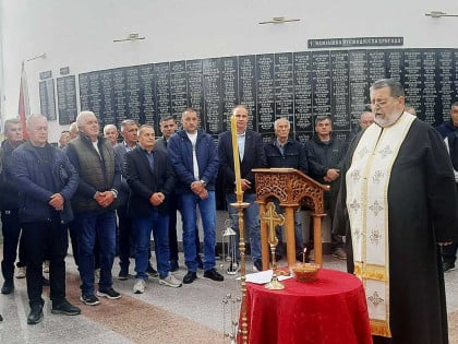 Источна Илиџа: Не смије се заборавити жртва десет мучки убијених бораца