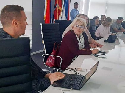 Веб - платформа „Традиција плус" за подршку и промоцију локалним произвођачима