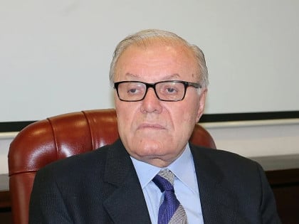 Preminuo poznati ljekar Asim Kurjak