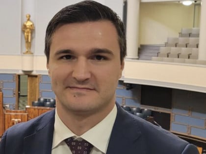 Мема: Унија цензурише све што критикује њену политику