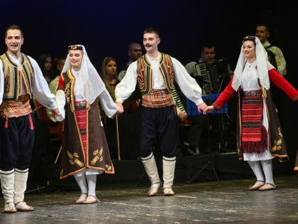 Tradicija ponovo stanuje u "Maslešinoj kući": Igra i pjesma nadjačale štetu