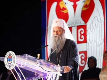 Патријарх Порфирије: Свако нека гласа по својој савјести