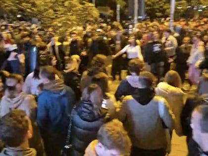 Slavlje na Trgu Krajine zbog pobjede Studentske liste u Srbiji (VIDEO)