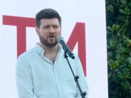 Немања Каровић са "Студентске листе" за "Глас": На све начине ћемо помагати Српску