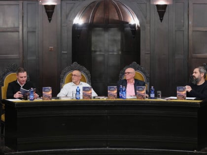 Представљена књига "Сјене тишине" Драгана Станисављевића: Приче о љубави, сјећањима, завичају