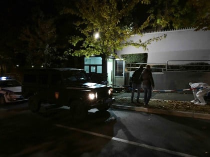 Тужилаштво: Нападач бацио нож на полицајца, овај пуцао у самоодбрани
