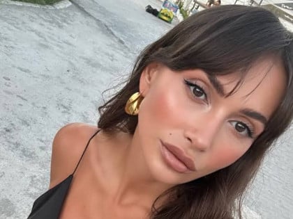 Емина Јаховић доживјела шок: Пјевачица остала без свега, пропала фирма