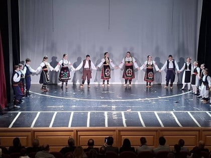 Srpska tradicija živi u Karlovcu: Pjesmom i igrom čuvaju običaje predaka