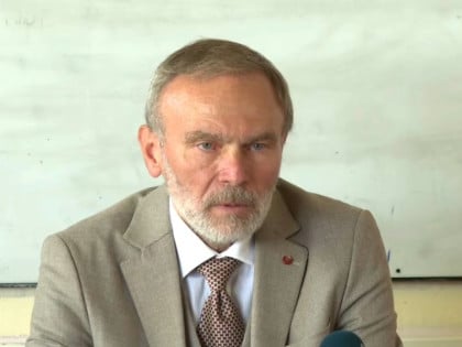 Ухапшен директор гимназије „Јован Јовановић Змај“ у Новом Саду