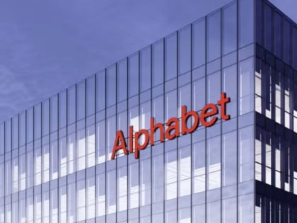 Алфабет изгубио 500 милијарди долара тржишне вриједности послије рекордног пада акција