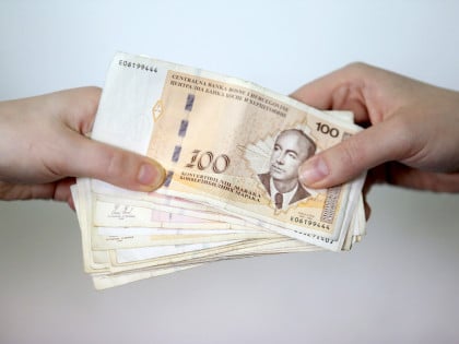 БиХ дневно враћа 2,5 милиона КМ