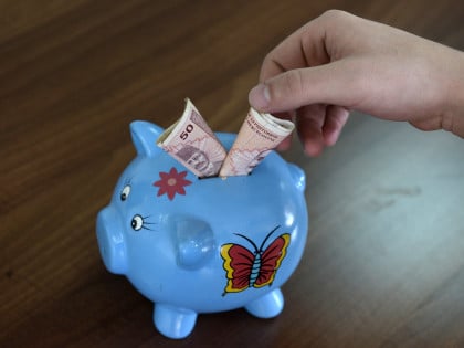 Неизвјесност гомила штедњу